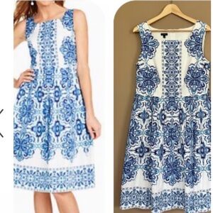 Talbots Blue and White medallion Printed square neck Sleeveless Dress size 14